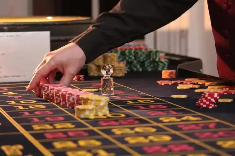 Filipino players enjoying 567jili sports and casino games on mobile